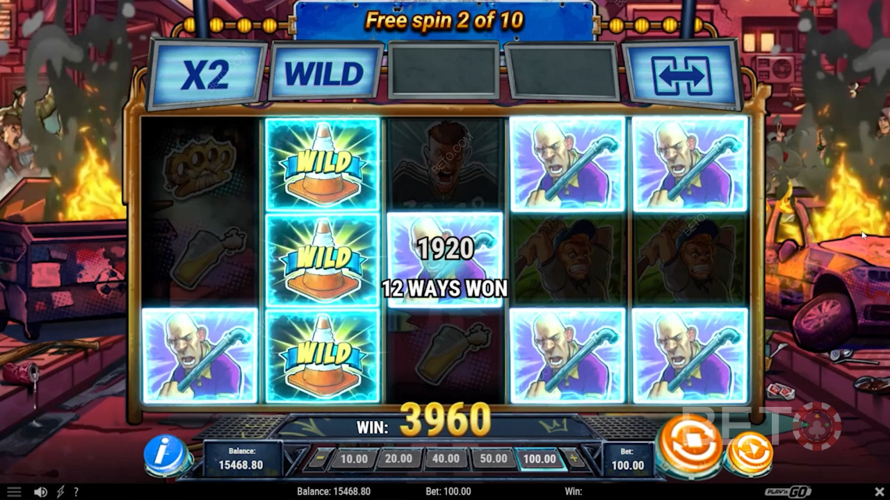 Score big with bonus features in Free Spins