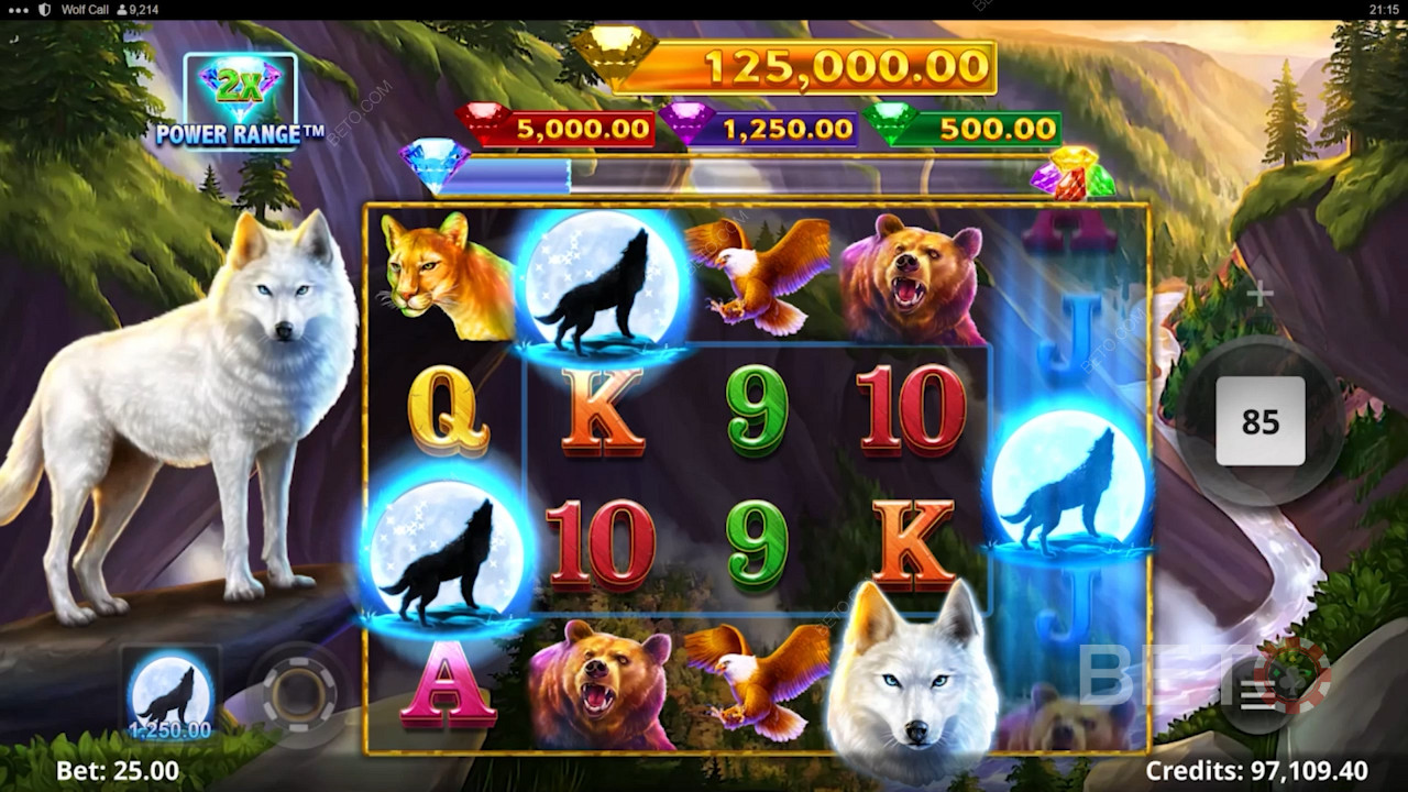 Explore the Aussie outback with mighty creatures in the Wolf Call pokie